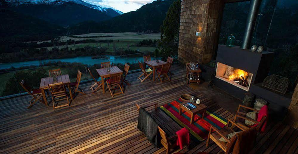 Uman Lodge Patagonia Chile Futaleufú المظهر الخارجي الصورة